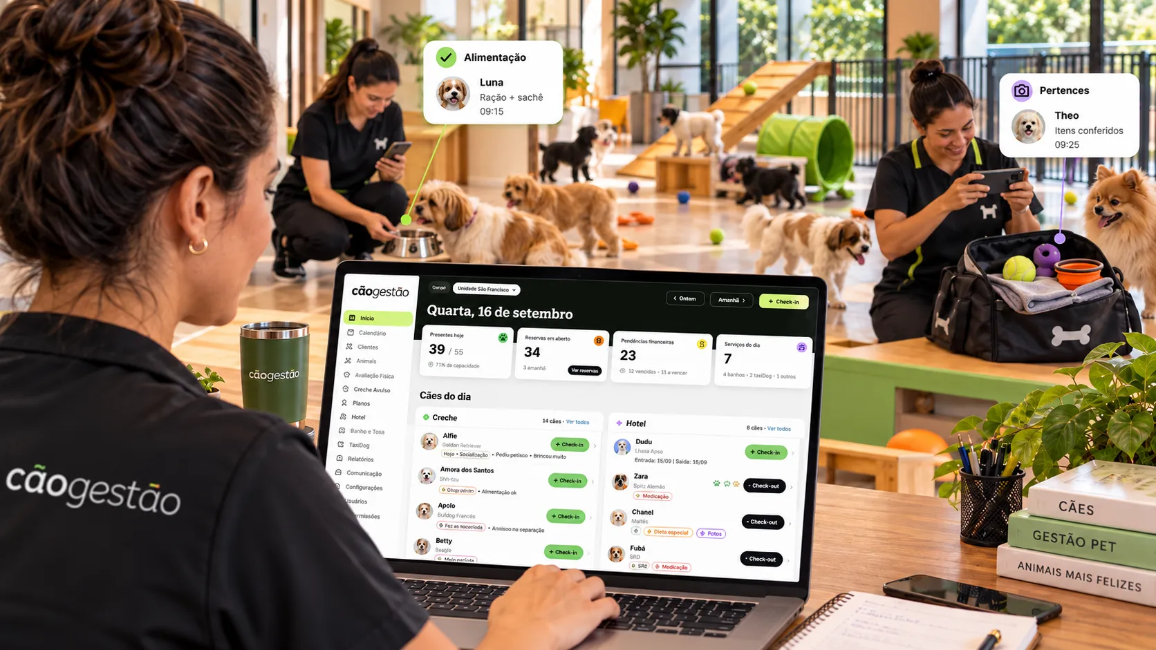 Gestora acompanhando o painel do dia enquanto a equipe registra alimentação e pertences